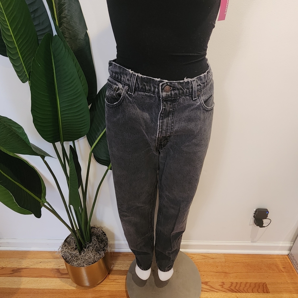 VINTAGE LEVI 550 Tapered Leg Relaxed Fit Black Distressed High Waist Denim 36 32
